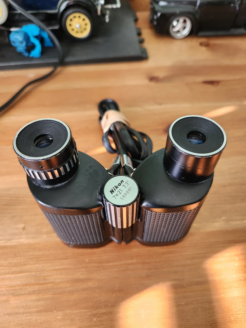Nikon Black Compact Binoculars - Lightweight Optics